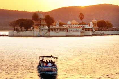 Udaipur Boat Ride Tour